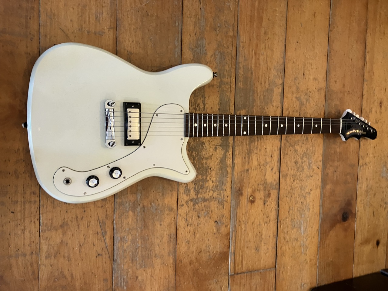 SOLD***1963 Epiphone Olympic Modified - Valiant Music